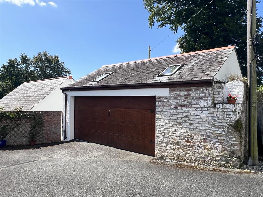 Double Garage
