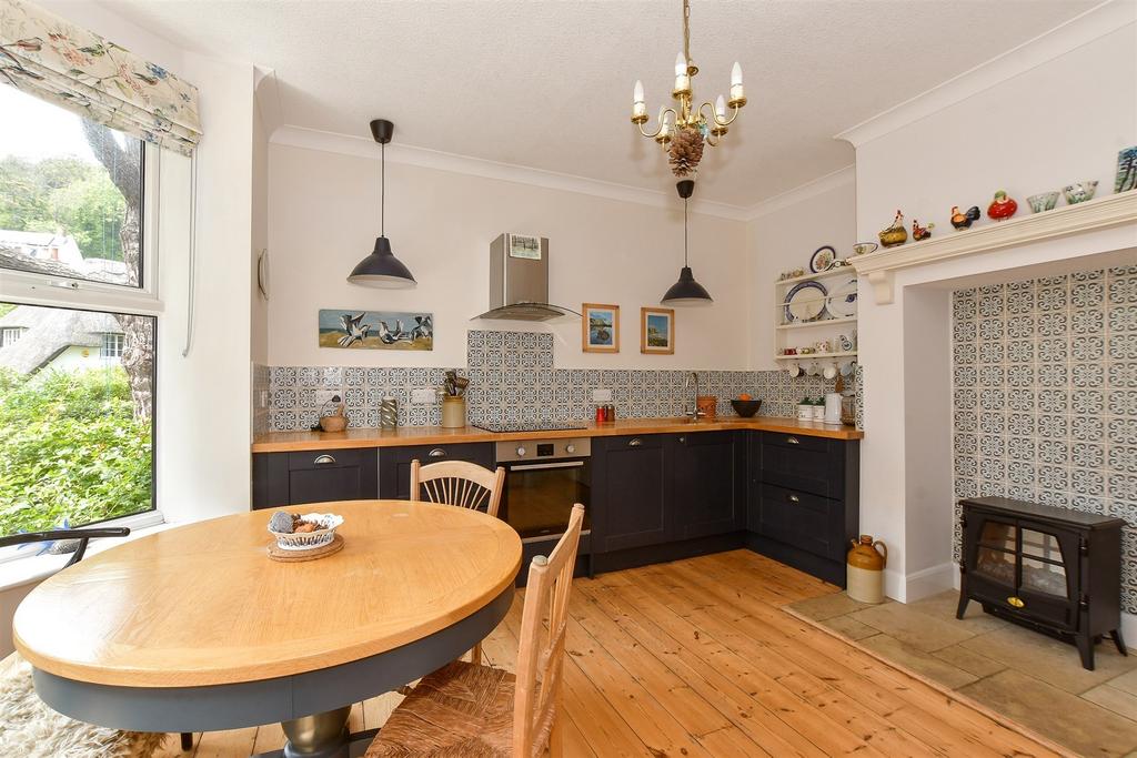 Kitchen/ Breakfast Room