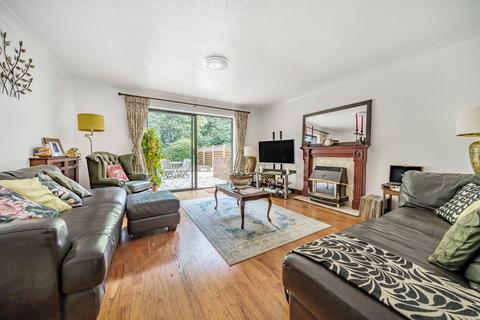 1 Fenswood Close, Bexley, DA5 1QJ