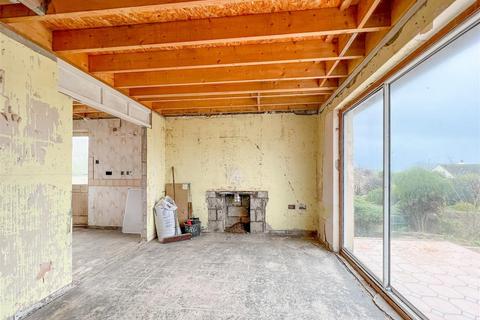 9 Sunset Gardens, Porthleven, Helston, TR13 9BS