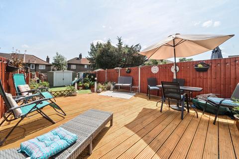 2 bedroom terraced house for sale, Pendragon Road, Bromley