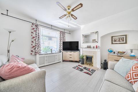 2 bedroom terraced house for sale, Pendragon Road, Bromley