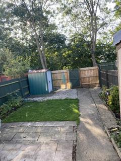 16 Andover Close, Bicester, OX26 4YE
