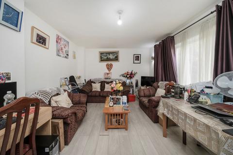 3 Langham Gardens, London, W13 8PY