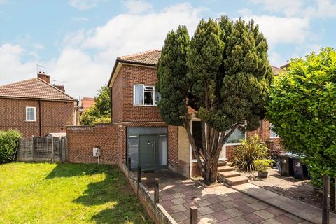 99 Greatdown Road, London, W7 1AR