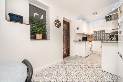 99 Greatdown Road, London, W7 1AR