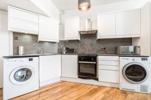 99 Greatdown Road, London, W7 1AR