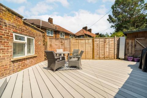 99 Greatdown Road, London, W7 1AR