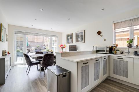 3 bedroom detached bungalow for sale, Littlewood Court, Keyworth NG12