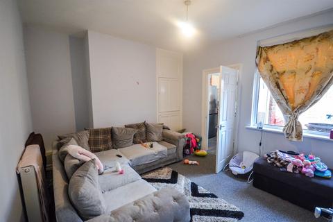 2 bedroom flat for sale, Frobisher Street, Hebburn