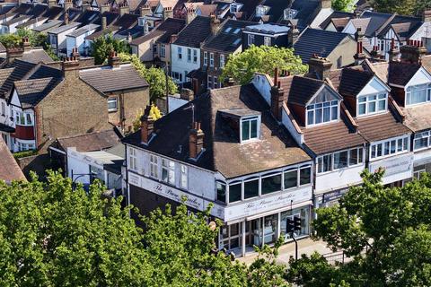 5 bedroom maisonette for sale, London Road, Westcliff-On-Sea