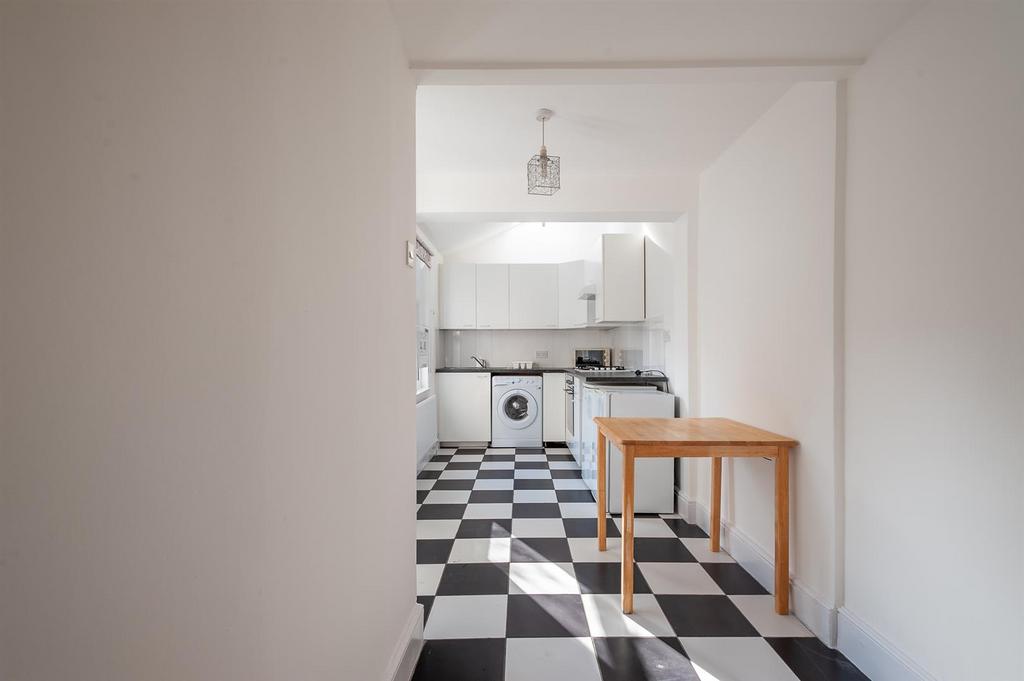 1920px JRM 70a Fonthill Rd DAVIES DAVIES  (3 of 12).