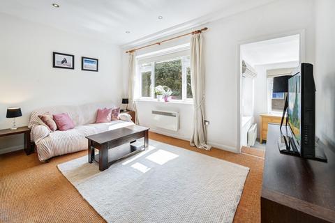 1 bedroom apartment for sale, Bina Gardens, London, SW5