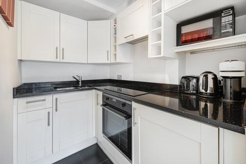 1 bedroom apartment for sale, Bina Gardens, London, SW5