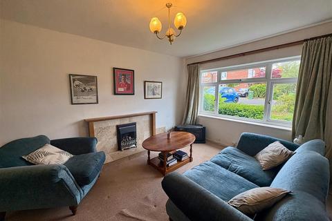 3 bedroom detached house for sale, Stoneleigh Gardens, Codsall, Wolverhampton