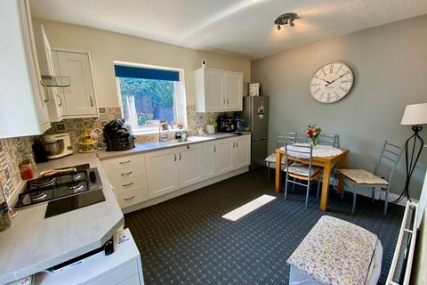 15 Vicarage Road, Shipley, BD18 1HB
