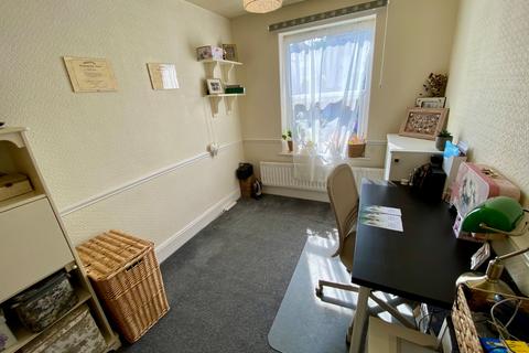 15 Vicarage Road, Shipley, BD18 1HB