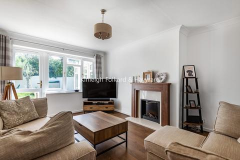 2 bedroom maisonette for sale, Tredwell Close, Bromley, BR2