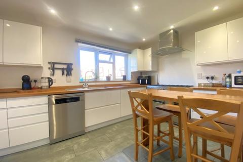 4 bedroom detached house for sale, Lower Church Road, Titchfield Common