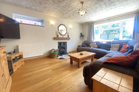 4 bedroom detached house for sale, Lower Church Road, Titchfield Common