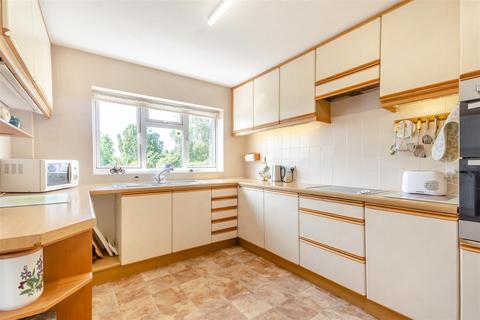 4 bedroom detached house for sale, Forge Lane, Newent GL18