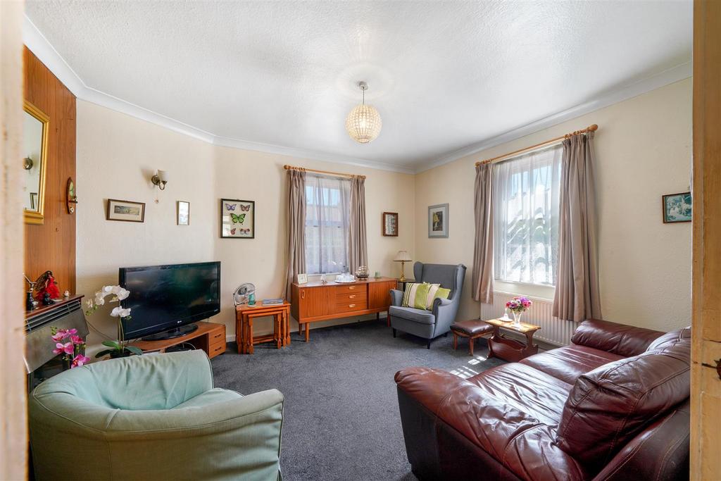 Swinburne Road