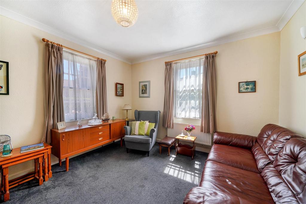 Swinburne Road