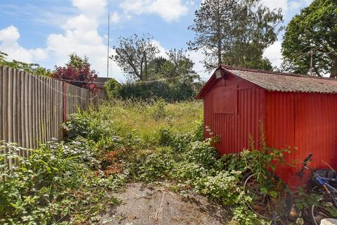 3 bedroom semi-detached house for sale, Redford Avenue, Horsham RH12