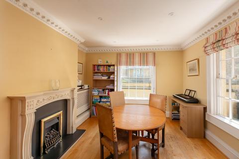 2 bedroom flat for sale, Royal Crescent, Bath, Somerset, BA1