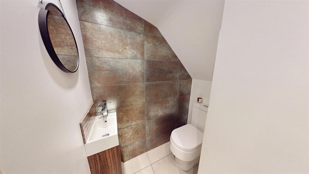 Ground floor w.c