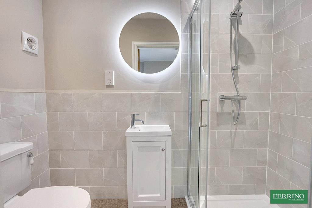 Bedroom 1 En-suite