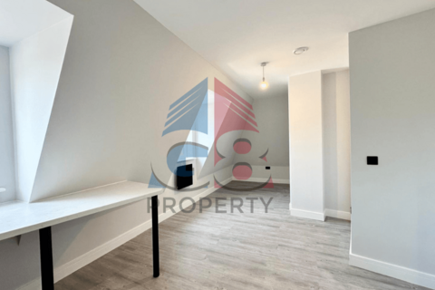 undefined, Barnsley , S70