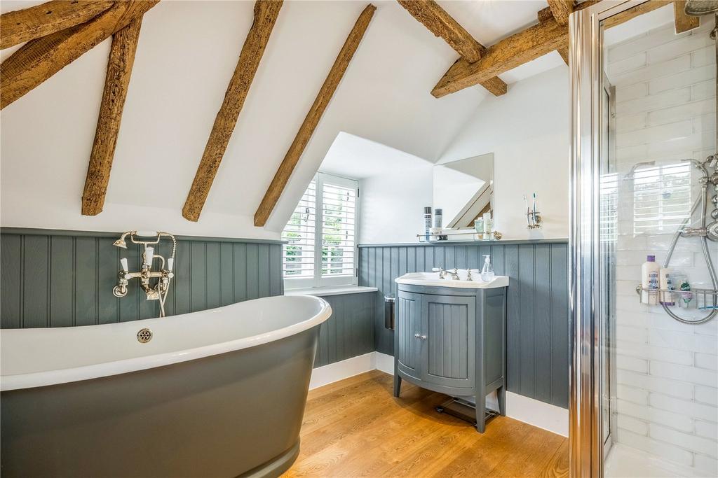 En Suite Bathroom