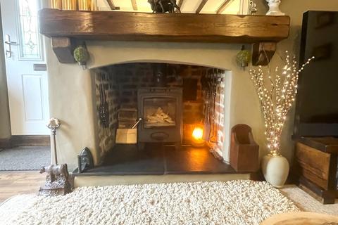 Woodbridge Chard Road, Axminster, EX13 5EG