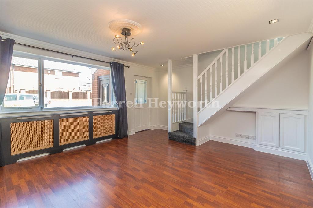 Lounge image 4
