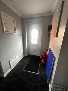 3 bedroom flat to rent, Dunstable Road, LU4 8DA