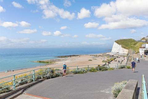 1 bedroom apartment for sale, Chichester Drive East, Saltdean, Brighton, East Sussex