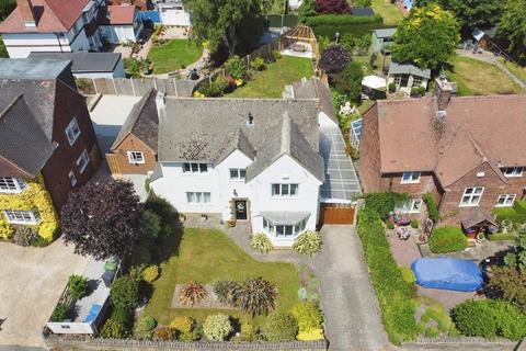 Highfield Lane, Newbold, Chesterfield, S41 8AY