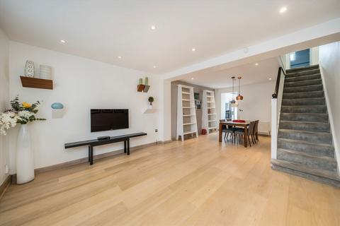 2 Ashbourne Terrace, London, SW19 1QX