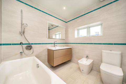 2 Ashbourne Terrace, London, SW19 1QX