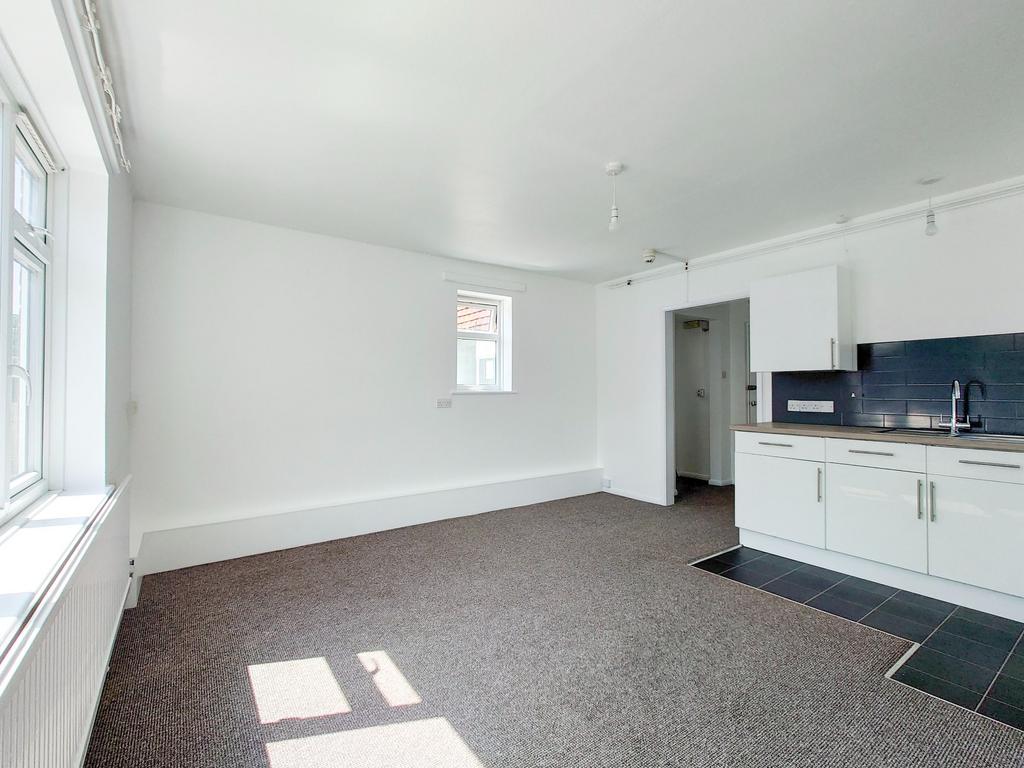 Apartment in Lewes, Peacehaven - More