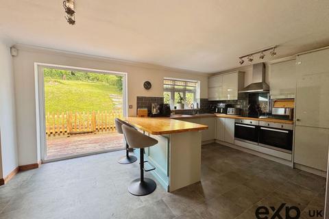 Greenways Meadow Lane, Meopham, Gravesend, DA13 0UN