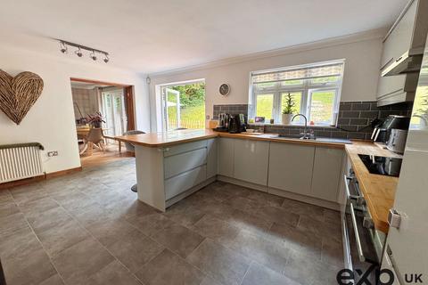 Greenways Meadow Lane, Meopham, Gravesend, DA13 0UN
