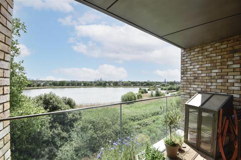 2 bedroom apartment for sale, Newnton Close, London, N4