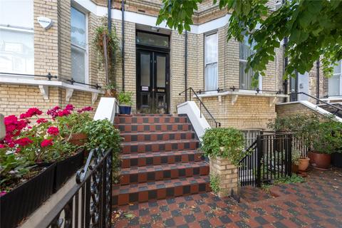 2 bedroom apartment for sale, Crossfield Road, London, NW3