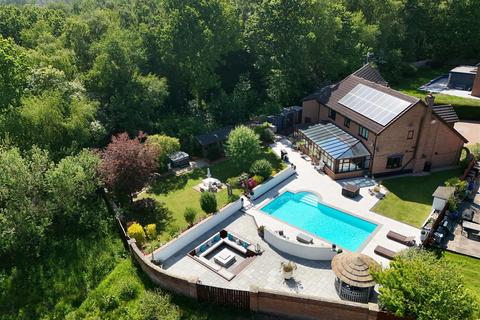 7 bedroom detached house for sale, Acle Burn, Newton Aycliffe
