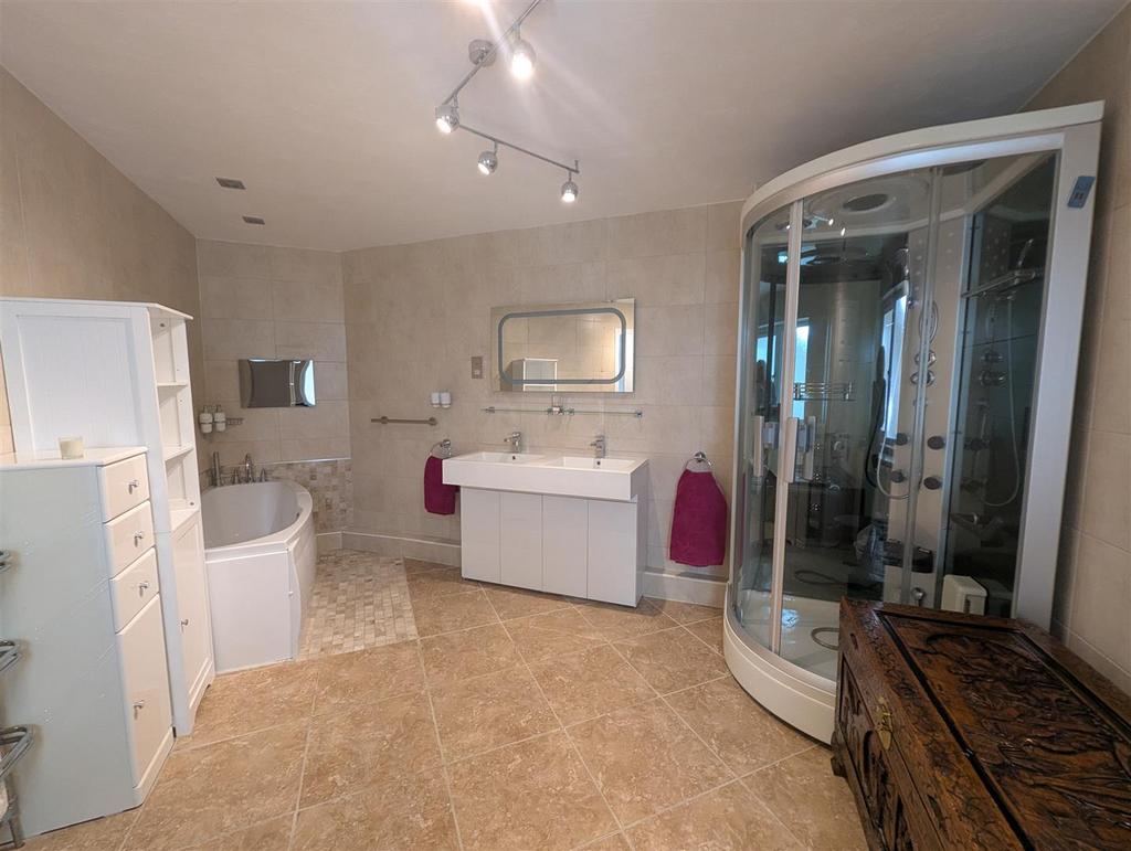 Annexe Bathroom