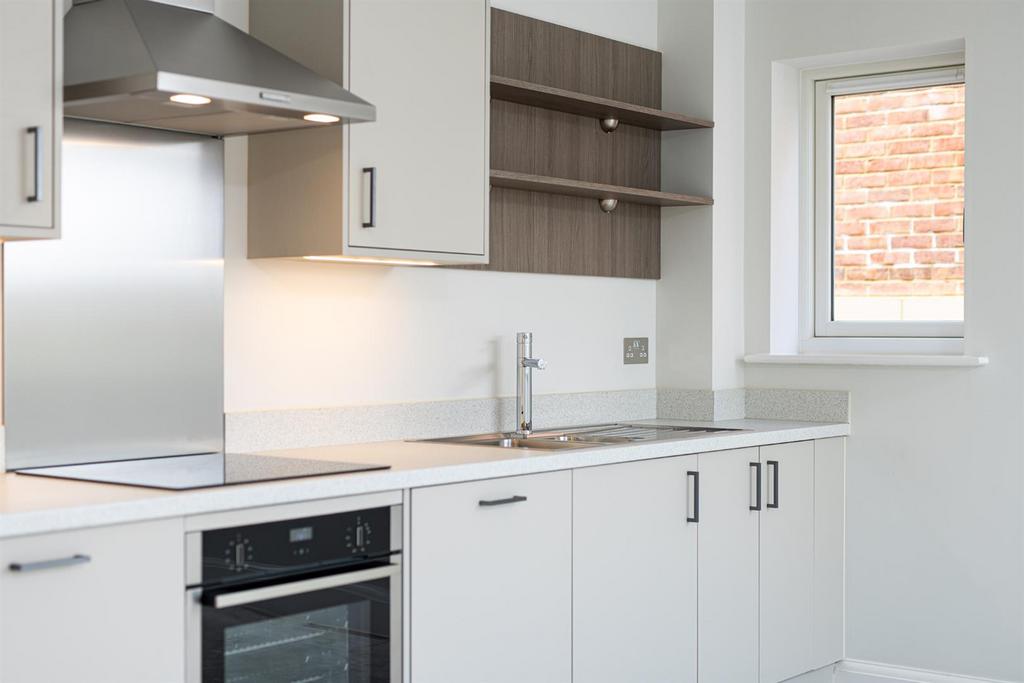 Kitchen 2.jpg