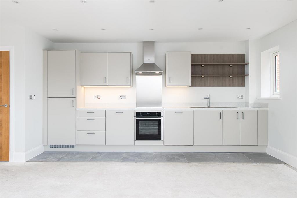 Kitchen 1.jpg