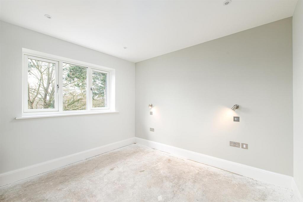 Bedroom1 2.jpg